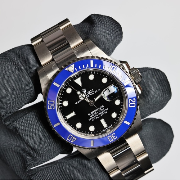 Rolex Submariner Smurf 126619LB - Picture 6 of 7
